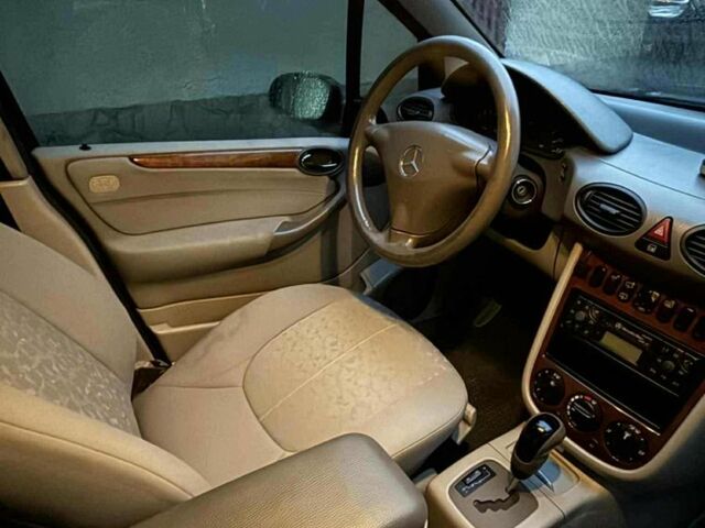 Зеленый Мерседес А класс, объемом двигателя 1.7 л и пробегом 215 тыс. км за 3299 $, фото 4 на Automoto.ua