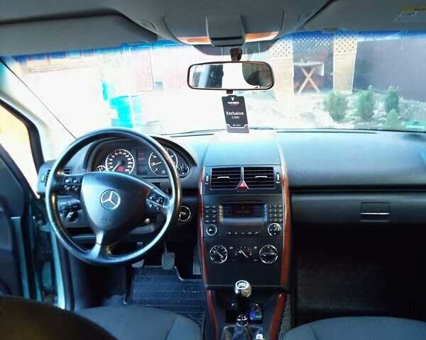 Зелений Мерседес А клас, об'ємом двигуна 1.5 л та пробігом 161 тис. км за 3800 $, фото 2 на Automoto.ua