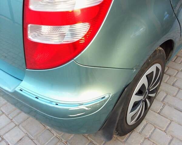 Зелений Мерседес А клас, об'ємом двигуна 1.5 л та пробігом 161 тис. км за 3800 $, фото 7 на Automoto.ua