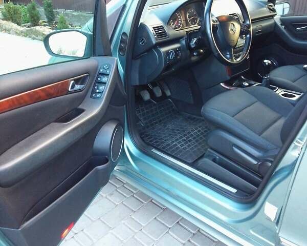 Зелений Мерседес А клас, об'ємом двигуна 1.5 л та пробігом 161 тис. км за 3800 $, фото 23 на Automoto.ua