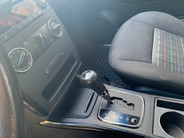 Зелений Мерседес А клас, об'ємом двигуна 1.5 л та пробігом 215 тис. км за 5500 $, фото 11 на Automoto.ua