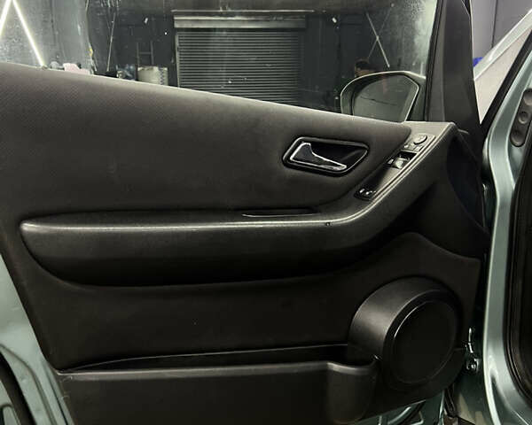 Зеленый Мерседес А класс, объемом двигателя 1.5 л и пробегом 329 тыс. км за 6000 $, фото 22 на Automoto.ua