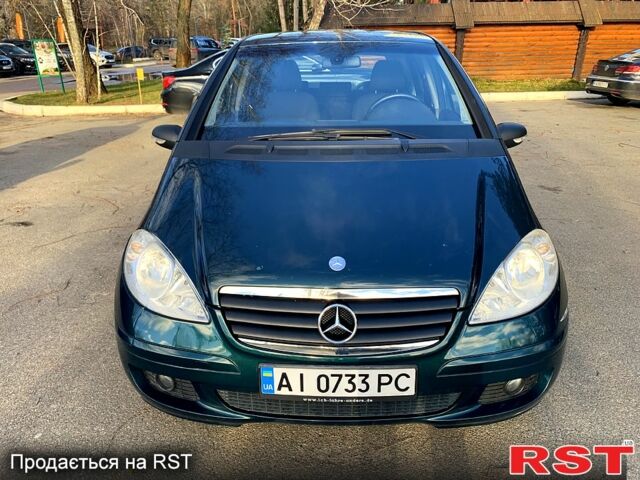 Зелений Мерседес А клас, об'ємом двигуна 1.5 л та пробігом 215 тис. км за 5500 $, фото 5 на Automoto.ua