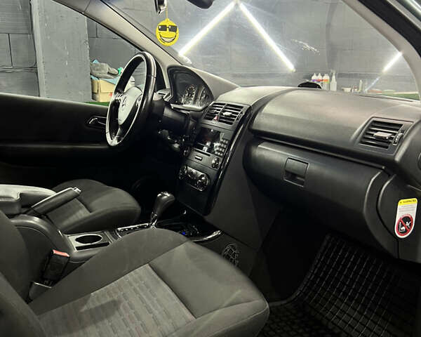 Зеленый Мерседес А класс, объемом двигателя 1.5 л и пробегом 329 тыс. км за 6000 $, фото 35 на Automoto.ua