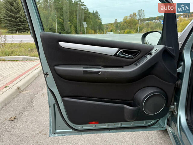 Мерседес А клас 2006 у Тернополі на Automoto.ua Зелений Мерседес А клас, об'ємом двигуна 1.7 л та пробігом 210 тис. км за 5800 $, фото 24 на Automoto.ua