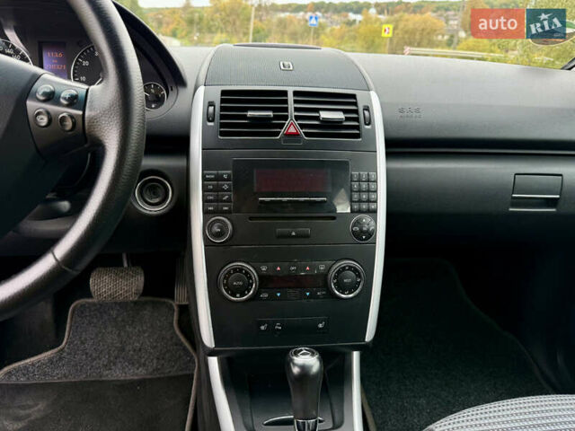 Мерседес А клас 2006 у Тернополі на Automoto.ua Зелений Мерседес А клас, об'ємом двигуна 1.7 л та пробігом 210 тис. км за 5800 $, фото 21 на Automoto.ua