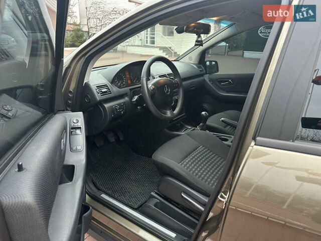 Зелений Мерседес А клас, об'ємом двигуна 1.5 л та пробігом 298 тис. км за 5800 $, фото 7 на Automoto.ua