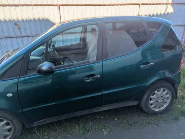 Зелений Мерседес А клас, об'ємом двигуна 1.4 л та пробігом 251 тис. км за 2800 $, фото 2 на Automoto.ua