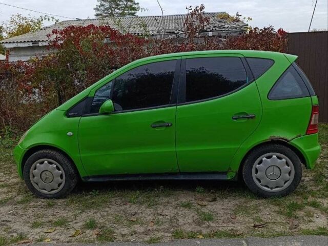 Зелений Мерседес А клас, об'ємом двигуна 1.6 л та пробігом 218 тис. км за 1900 $, фото 1 на Automoto.ua