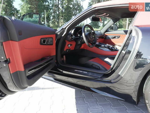 Черный Мерседес AMG GT, объемом двигателя 3.98 л и пробегом 21 тыс. км за 120000 $, фото 37 на Automoto.ua