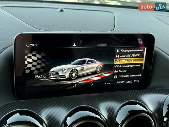 Черный Мерседес AMG GT, объемом двигателя 4 л и пробегом 33 тыс. км за 93500 $, фото 57 на Automoto.ua
