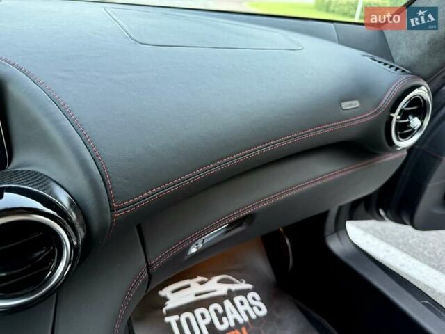 Черный Мерседес AMG GT, объемом двигателя 4 л и пробегом 33 тыс. км за 93500 $, фото 47 на Automoto.ua