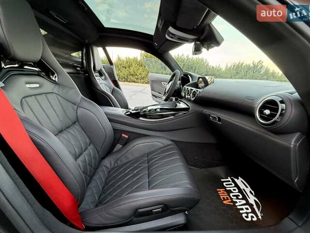 Черный Мерседес AMG GT, объемом двигателя 4 л и пробегом 33 тыс. км за 93500 $, фото 28 на Automoto.ua