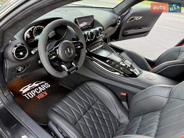 Черный Мерседес AMG GT, объемом двигателя 4 л и пробегом 33 тыс. км за 93500 $, фото 41 на Automoto.ua