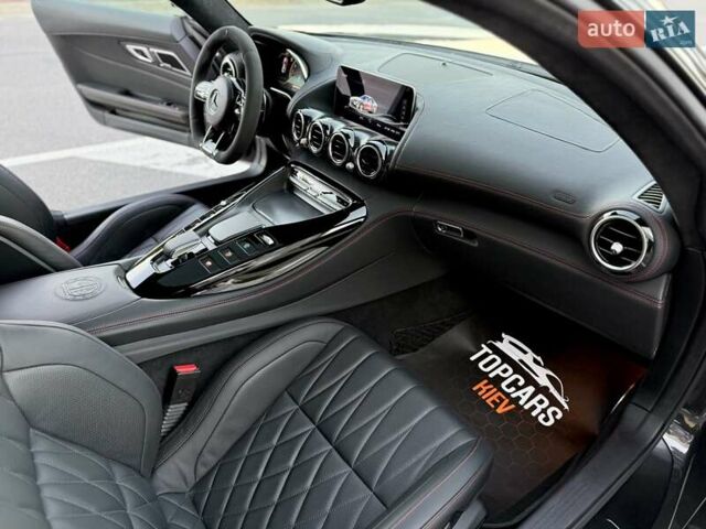 Черный Мерседес AMG GT, объемом двигателя 4 л и пробегом 33 тыс. км за 93500 $, фото 33 на Automoto.ua