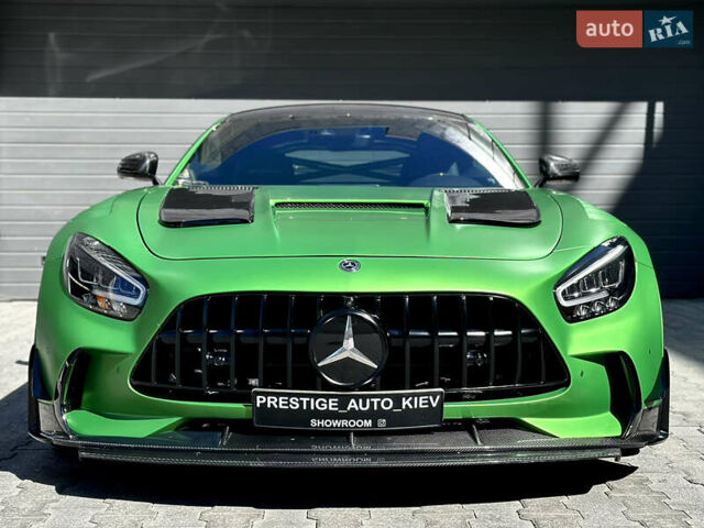 Черный Мерседес AMG GT, объемом двигателя 3.98 л и пробегом 12 тыс. км за 190000 $, фото 4 на Automoto.ua