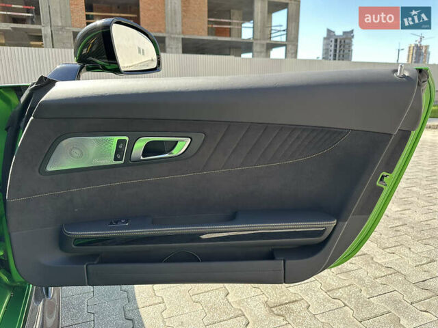 Черный Мерседес AMG GT, объемом двигателя 3.98 л и пробегом 12 тыс. км за 190000 $, фото 46 на Automoto.ua