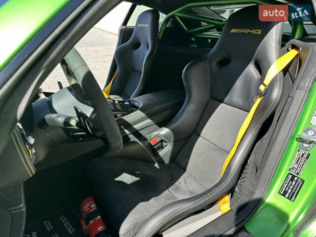 Черный Мерседес AMG GT, объемом двигателя 3.98 л и пробегом 12 тыс. км за 190000 $, фото 39 на Automoto.ua