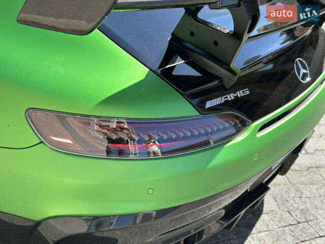Черный Мерседес AMG GT, объемом двигателя 3.98 л и пробегом 12 тыс. км за 190000 $, фото 35 на Automoto.ua
