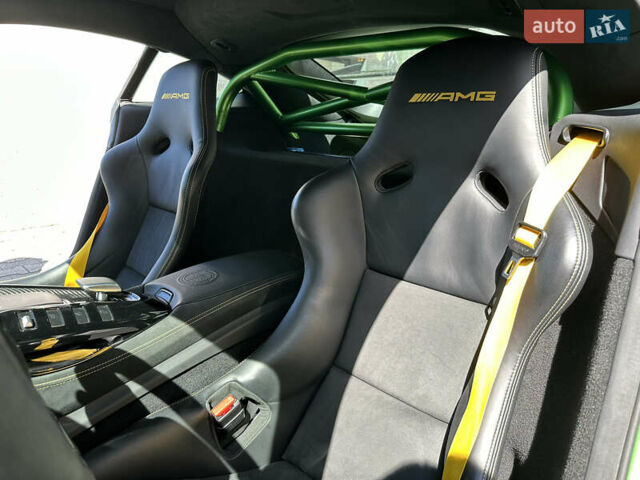 Черный Мерседес AMG GT, объемом двигателя 3.98 л и пробегом 12 тыс. км за 190000 $, фото 40 на Automoto.ua