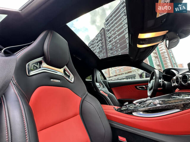 Красный Мерседес AMG GT, объемом двигателя 3.98 л и пробегом 35 тыс. км за 97999 $, фото 32 на Automoto.ua