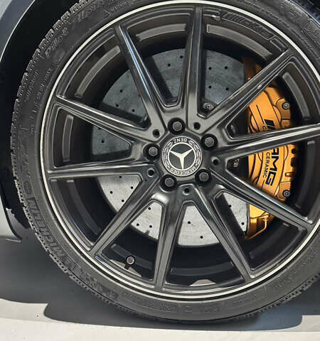 Серый Мерседес AMG GT, объемом двигателя 3.98 л и пробегом 105 тыс. км за 115000 $, фото 5 на Automoto.ua