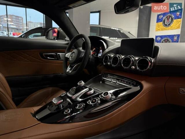 Серый Мерседес AMG GT, объемом двигателя 3.98 л и пробегом 70 тыс. км за 74500 $, фото 62 на Automoto.ua