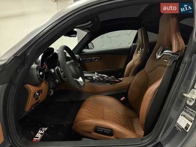 Серый Мерседес AMG GT, объемом двигателя 3.98 л и пробегом 70 тыс. км за 74500 $, фото 57 на Automoto.ua