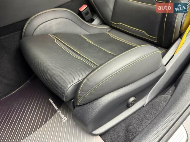 Серый Мерседес AMG GT, объемом двигателя 4 л и пробегом 37 тыс. км за 174900 $, фото 27 на Automoto.ua