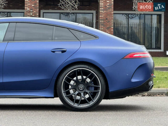 Синий Мерседес AMG GT, объемом двигателя 3.98 л и пробегом 70 тыс. км за 100000 $, фото 4 на Automoto.ua