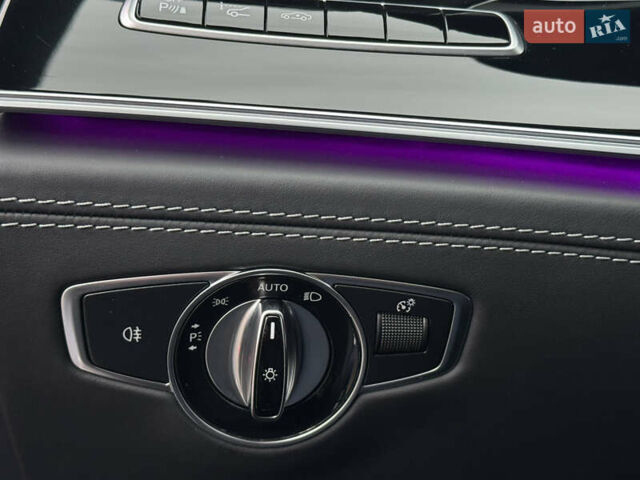 Синий Мерседес AMG GT, объемом двигателя 3.98 л и пробегом 70 тыс. км за 100000 $, фото 36 на Automoto.ua