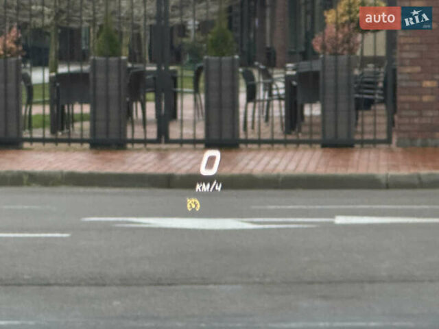 Синий Мерседес AMG GT, объемом двигателя 3.98 л и пробегом 70 тыс. км за 100000 $, фото 35 на Automoto.ua