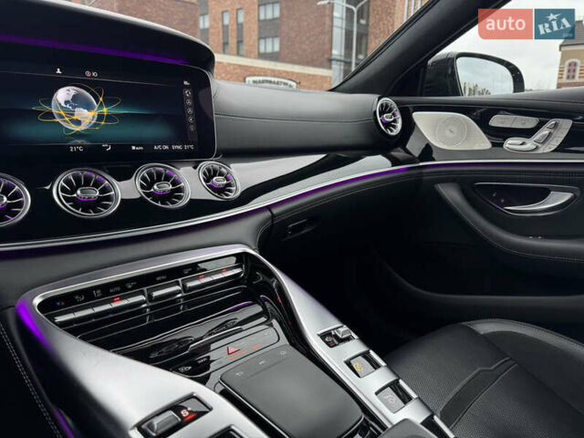 Синий Мерседес AMG GT, объемом двигателя 3.98 л и пробегом 70 тыс. км за 100000 $, фото 17 на Automoto.ua
