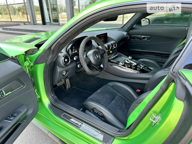 Зеленый Мерседес AMG GT, объемом двигателя 3.98 л и пробегом 25 тыс. км за 159999 $, фото 41 на Automoto.ua
