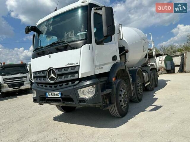 Белый Мерседес AROCS, объемом двигателя 0 л и пробегом 113 тыс. км за 99628 $, фото 1 на Automoto.ua