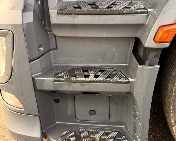 Белый Мерседес Актрос, объемом двигателя 10.8 л и пробегом 767 тыс. км за 110000 $, фото 24 на Automoto.ua