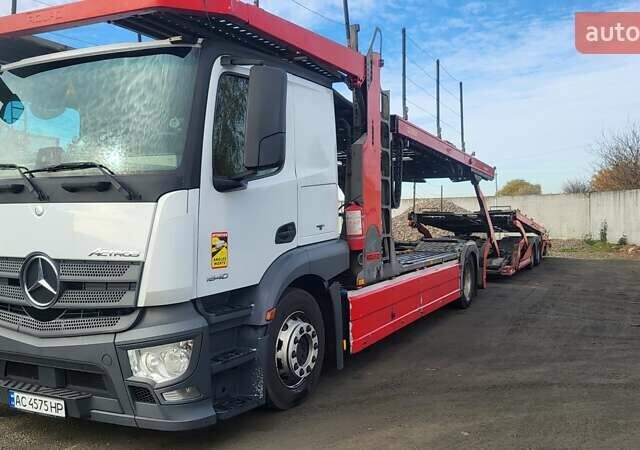 Белый Мерседес Актрос, объемом двигателя 10.8 л и пробегом 767 тыс. км за 110000 $, фото 2 на Automoto.ua