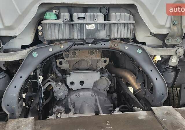 Белый Мерседес Актрос, объемом двигателя 10.8 л и пробегом 767 тыс. км за 110000 $, фото 10 на Automoto.ua