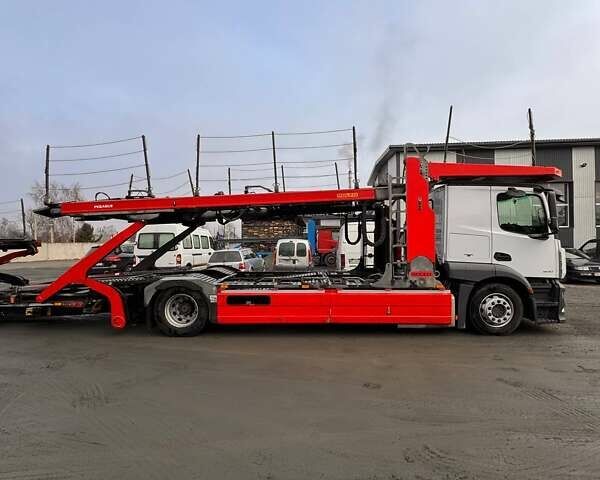 Белый Мерседес Актрос, объемом двигателя 10.8 л и пробегом 767 тыс. км за 110000 $, фото 11 на Automoto.ua