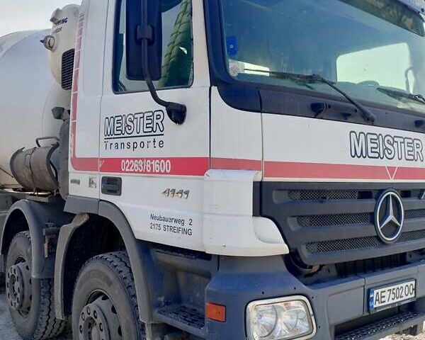 Белый Мерседес Актрос, объемом двигателя 0 л и пробегом 440 тыс. км за 51000 $, фото 15 на Automoto.ua