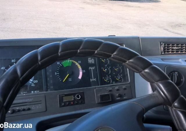 Белый Мерседес Актрос, объемом двигателя 11.9 л и пробегом 130 тыс. км за 16800 $, фото 5 на Automoto.ua