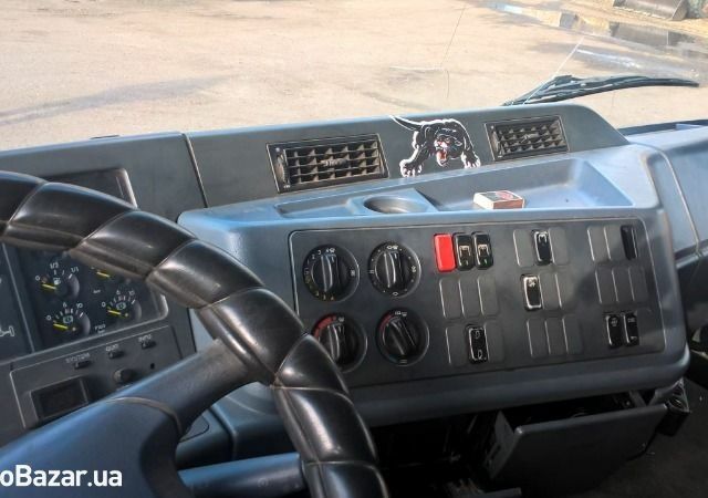 Белый Мерседес Актрос, объемом двигателя 11.9 л и пробегом 130 тыс. км за 16800 $, фото 2 на Automoto.ua