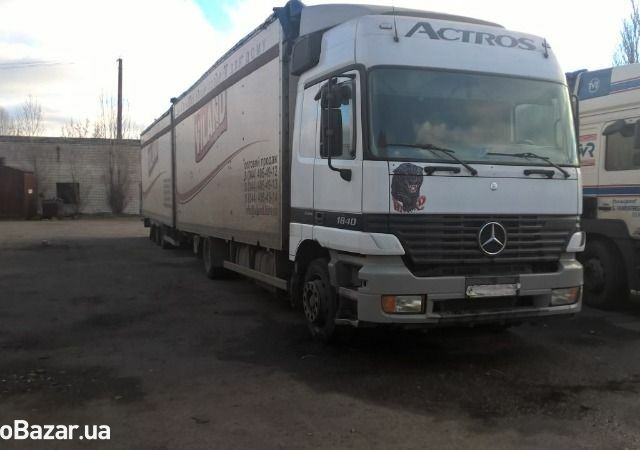 Белый Мерседес Актрос, объемом двигателя 11.9 л и пробегом 130 тыс. км за 16800 $, фото 1 на Automoto.ua