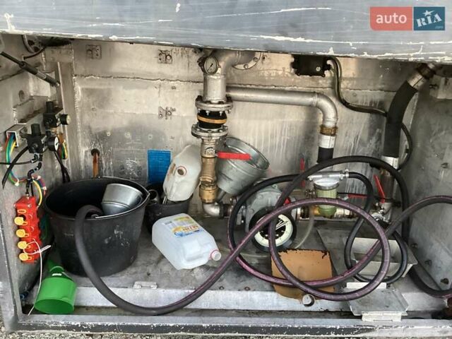 Білий Мерседес Актрос, об'ємом двигуна 11.95 л та пробігом 700 тис. км за 50000 $, фото 6 на Automoto.ua