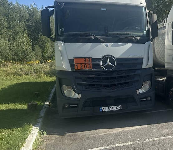 Білий Мерседес Актрос, об'ємом двигуна 12 л та пробігом 778 тис. км за 10900 $, фото 1 на Automoto.ua