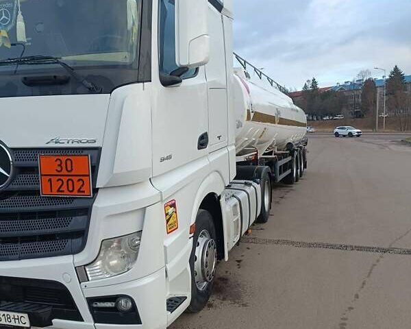 Білий Мерседес Актрос, об'ємом двигуна 12.81 л та пробігом 976 тис. км за 22000 $, фото 2 на Automoto.ua