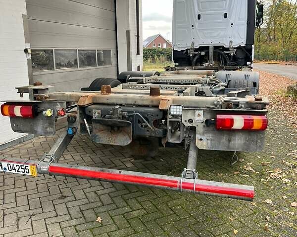 Білий Мерседес Актрос, об'ємом двигуна 12.8 л та пробігом 629 тис. км за 69900 $, фото 3 на Automoto.ua