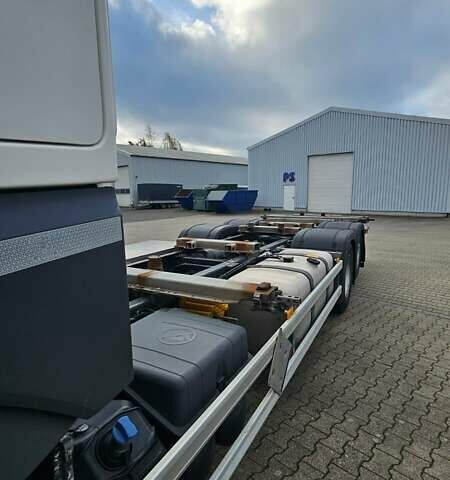 Белый Мерседес Актрос, объемом двигателя 12.8 л и пробегом 540 тыс. км за 71900 $, фото 4 на Automoto.ua