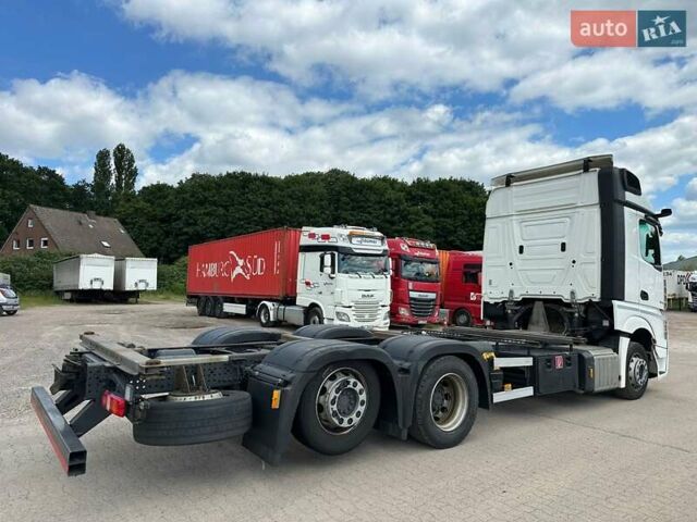 Белый Мерседес Актрос, объемом двигателя 12.81 л и пробегом 496 тыс. км за 75478 $, фото 6 на Automoto.ua