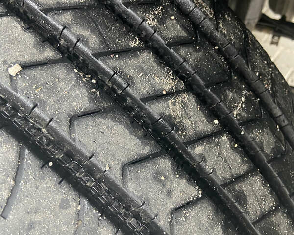 Белый Мерседес Актрос, объемом двигателя 12 л и пробегом 425 тыс. км за 13500 $, фото 5 на Automoto.ua